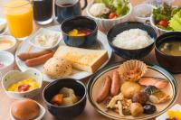 ホテルの敷地内または近くでの食事または食べ物