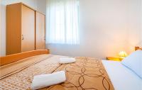 Posteľ alebo postele v izbe v ubytovaní 2 Bedroom Amazing Apartment In Nevidane