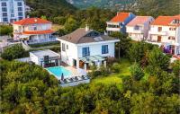 Bazén v ubytovaní Nice Home In Crikvenica With Sauna alebo v jeho blízkosti