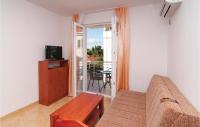 TV a/nebo společenská místnost v ubytování Apartment Supetar 43