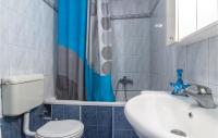 Kúpeľňa v ubytovaní Cozy Apartment In Rabac With Wifi