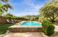 The swimming pool at or close to Cozy Home In Algatocin With Kitchenette
