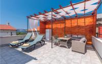 Balkon lub taras w obiekcie Lovely Home In Pinezici