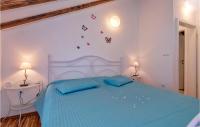 Posteľ alebo postele v izbe v ubytovaní 3 Bedroom Cozy Home In Gromin Dolac