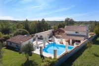 Basen w obiekcie Villa Lux Casa Histria 2 lub w pobliżu