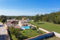 Basen w obiekcie Villa Lux Casa Histria 2 lub w pobliżu