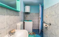 Kúpeľňa v ubytovaní 1 Bedroom Awesome Home In Crikvenica
