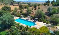 Bazén v ubytovaní Agriturismo Porta al Colle alebo v jeho blízkosti