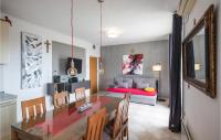 Posedenie v ubytovaní Holiday Home Kastel Gomilica With Sea View I