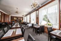 Restaurace v ubytování Parkhotel Skalní město