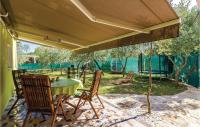Vonkajšia záhrada v ubytovaní Holiday Home Peroj I