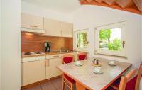 Kuchnia lub aneks kuchenny w obiekcie Awesome Apartment In Baska With Wifi