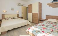 Posteľ alebo postele v izbe v ubytovaní Apartment Put Brdonje Iii
