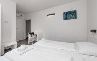 Posteľ alebo postele v izbe v ubytovaní Awesome Apartment In Kampor With Wifi