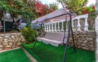 Vonkajšia záhrada v ubytovaní Holiday Home Mala Ostrica I