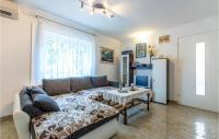 Posteľ alebo postele v izbe v ubytovaní Holiday Home Mala Ostrica I