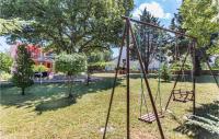 Vonkajšia záhrada v ubytovaní Holiday Home Kapelica Ix Cr