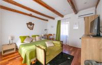 Posteľ alebo postele v izbe v ubytovaní Lovely Home In Barban With Wifi