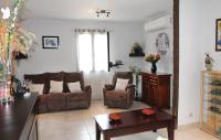 Część wypoczynkowa w obiekcie Cozy Home In Avignon With Wifi