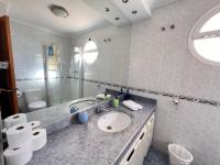 Kúpeľňa v ubytovaní Casa Golf y Piscina 11