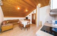 Kuchyňa alebo kuchynka v ubytovaní Holiday Home Sabunike