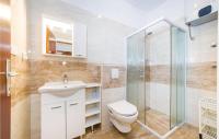 Kúpeľňa v ubytovaní Holiday Home Sabunike