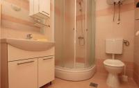 Kúpeľňa v ubytovaní Apartment Prigradica 55