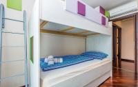 Posteľ alebo postele v izbe v ubytovaní Cozy Apartment In Crikvenica With Wifi