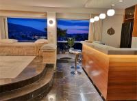 Posedenie v ubytovaní One 360 Skyline Athens Penthouses