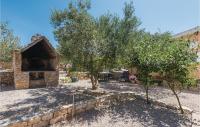 Vonkajšia záhrada v ubytovaní Holiday Home Jadrija Iv- Vi