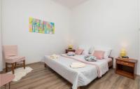 Posteľ alebo postele v izbe v ubytovaní Nice Apartment In Mali Losinj With Wifi