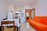 Kuchnia lub aneks kuchenny w obiekcie Apartment Dunato I