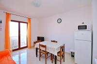 Kuchnia lub aneks kuchenny w obiekcie Apartment Dunato I