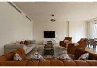 TV a/nebo společenská místnost v ubytování Apartment in Allegria Residence Compound - sheikh zayed