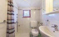 Kúpeľňa v ubytovaní Holiday Home Kapelica Ix Cr