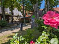 Κήπος έξω από το Kolping-Hotel