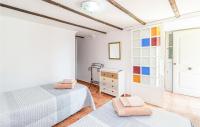Postel nebo postele na pokoji v ubytování Cozy Home In Nerja With Wifi