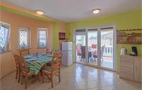 Kuchyň nebo kuchyňský kout v ubytování Two-Bedroom Holiday Home In Betiga