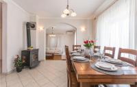 Půdorys ubytování Cozy Home In Tinj With Kitchen