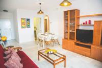 TV a/nebo společenská místnost v ubytování Apartamento Las Chapas - bonito y tranquilo