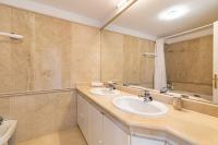 Koupelna v ubytování Spacious 3 BED Home in La Quinta Golf- Marbella