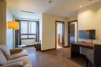 A television and/or entertainment centre at Hotel Coia de Vigo