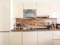 Kuchyňa alebo kuchynka v ubytovaní Apartment Emma-1 by Interhome