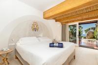 A bed or beds in a room at Hotel La Bitta - Bovis Hotels