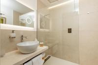 A bathroom at Hotel La Bitta - Bovis Hotels