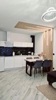 Kuchyňa alebo kuchynka v ubytovaní Apartament Black-White