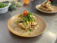 Jídlo v penzionu nebo okolí