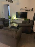 Posezení v ubytování Modern 2 bedrooms apartment