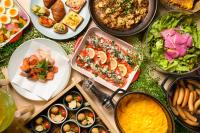 ホテルの敷地内または近くでの食事または食べ物