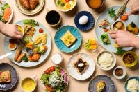 ホテルの敷地内または近くでの食事または食べ物